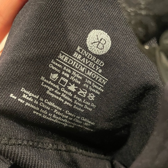 Kindred Bravely Sublime Hands Free Pumping and Nursing Bra- New with Tags (M) - Picture 5 of 5